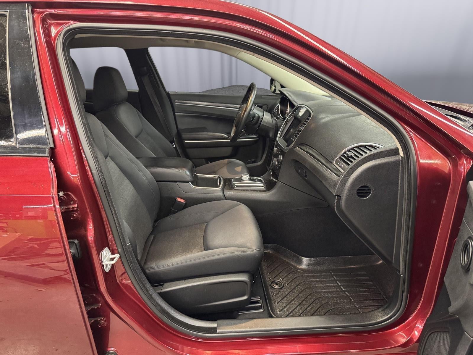 2019 Chrysler 300 Touring