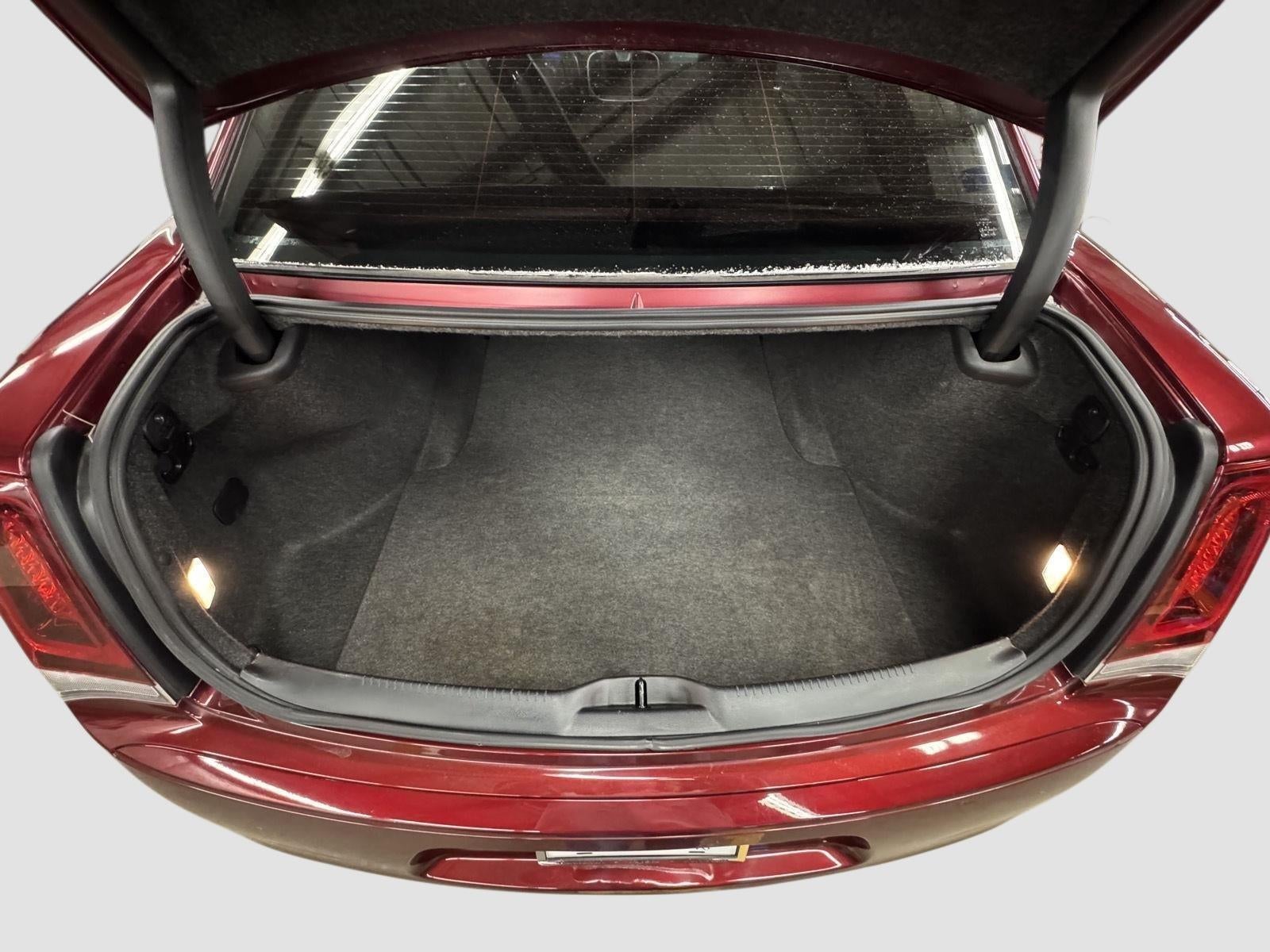 2019 Chrysler 300 Touring