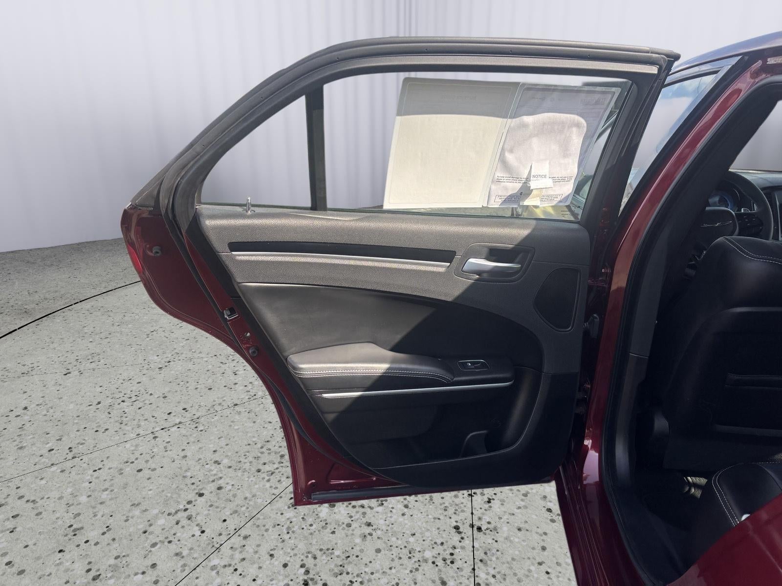 2022 Chrysler 300 S