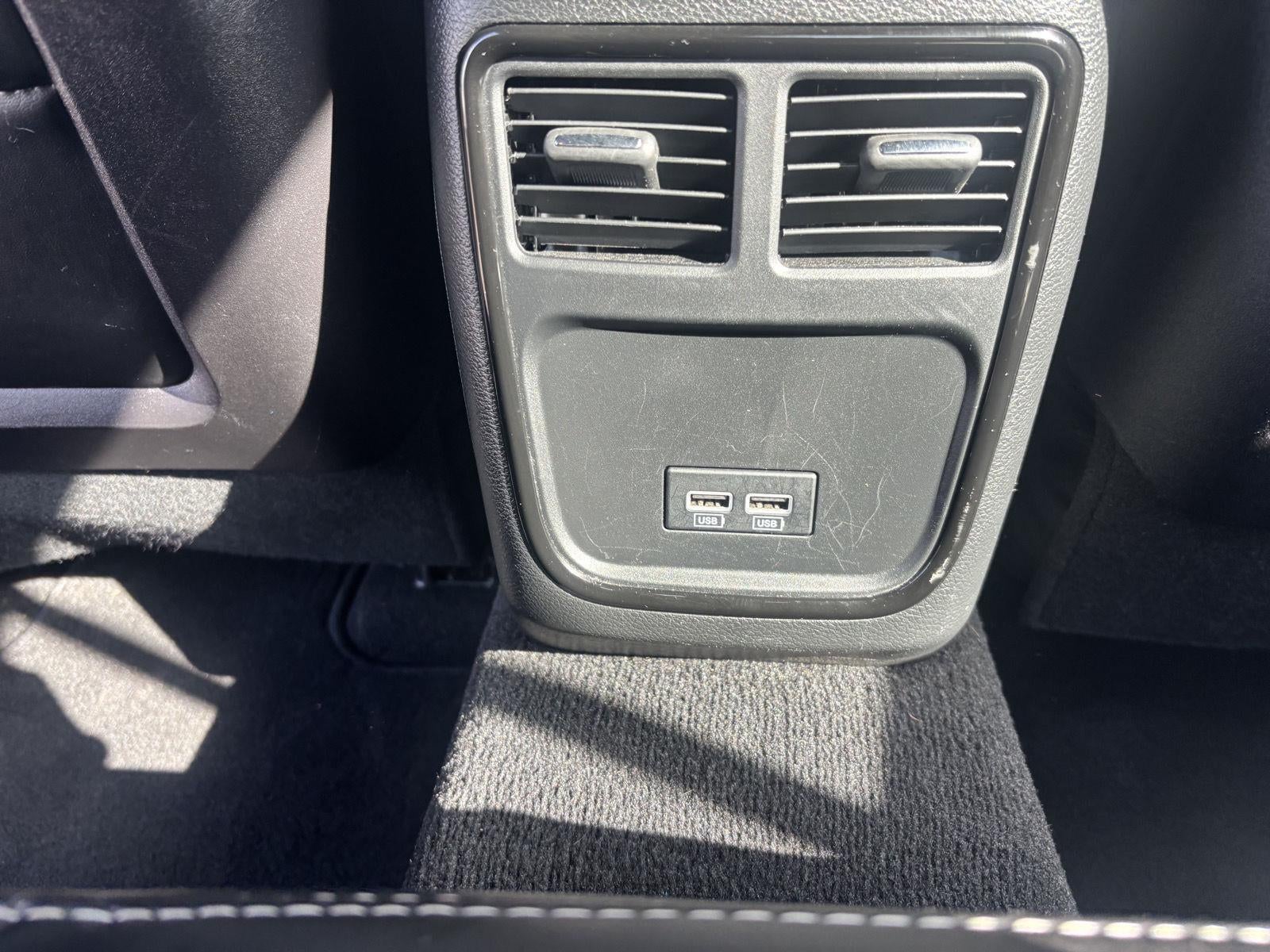2022 Chrysler 300 S