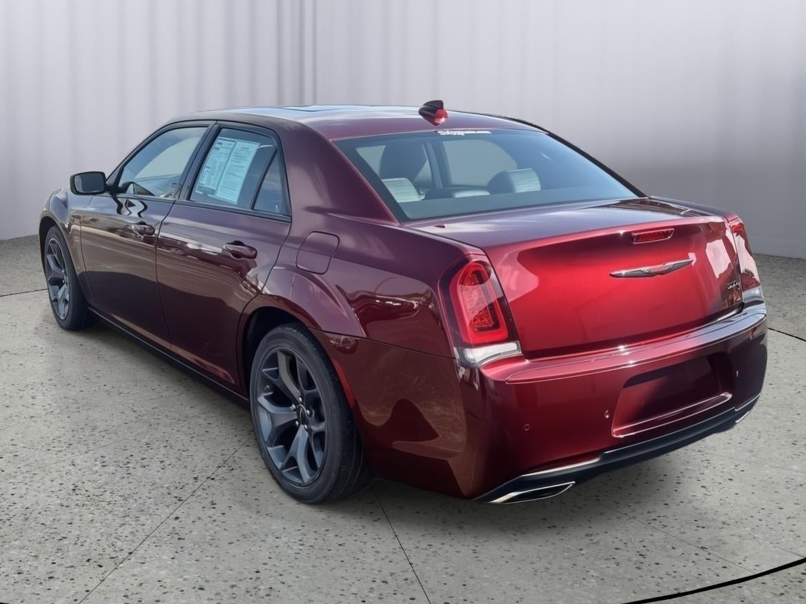 2022 Chrysler 300 S