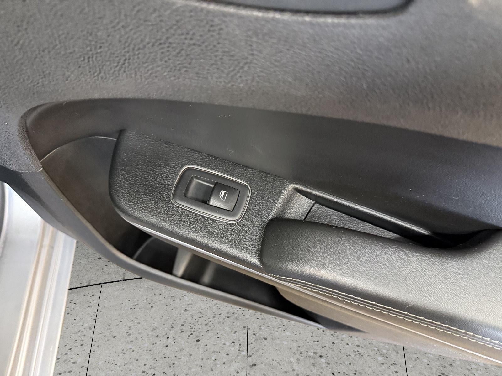 2018 Chrysler 300 300S AWD