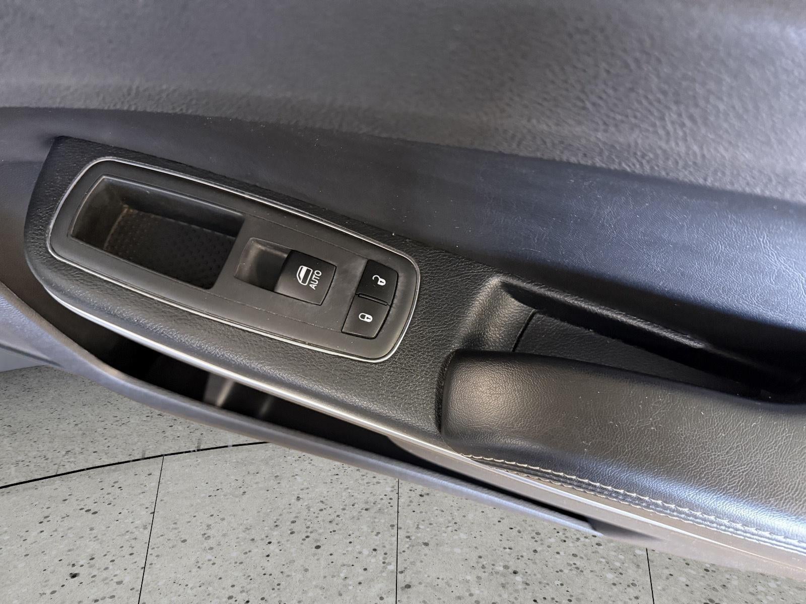 2018 Chrysler 300 300S AWD