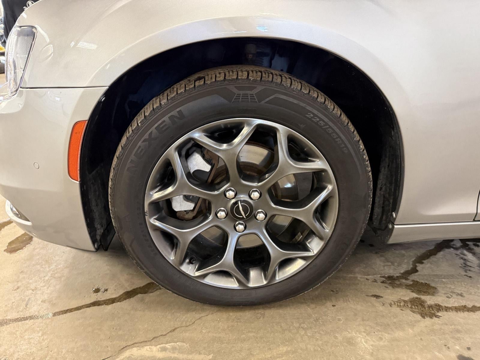 2018 Chrysler 300 300S AWD