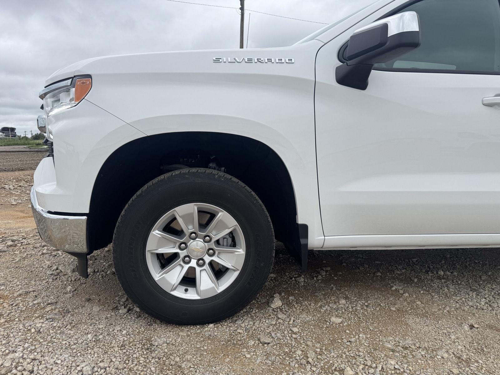 2023 Chevrolet Silverado 1500 4WD Crew Cab Standard Bed LT