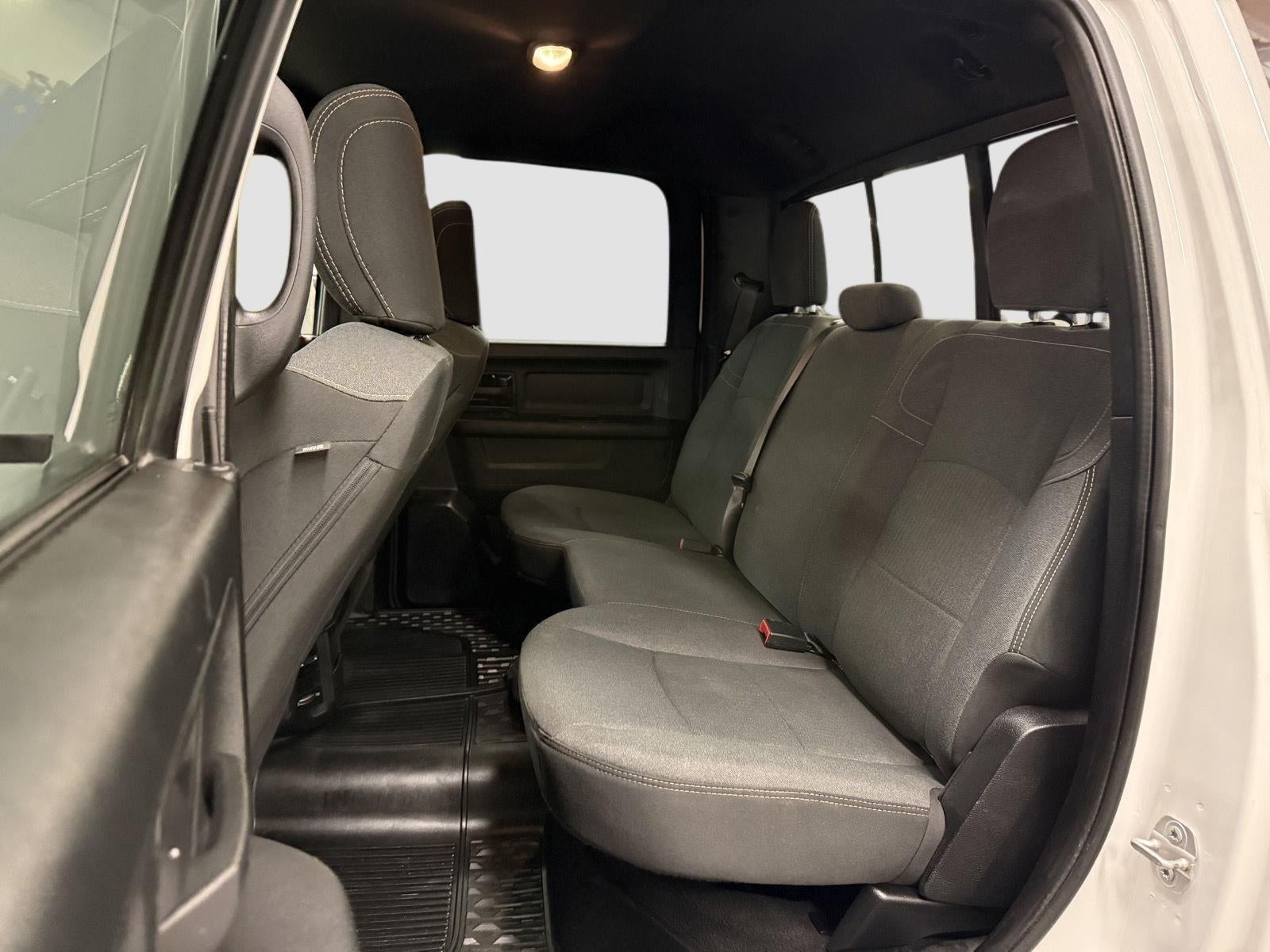 2021 RAM 3500 Tradesman Crew Cab 4x4 8' Box