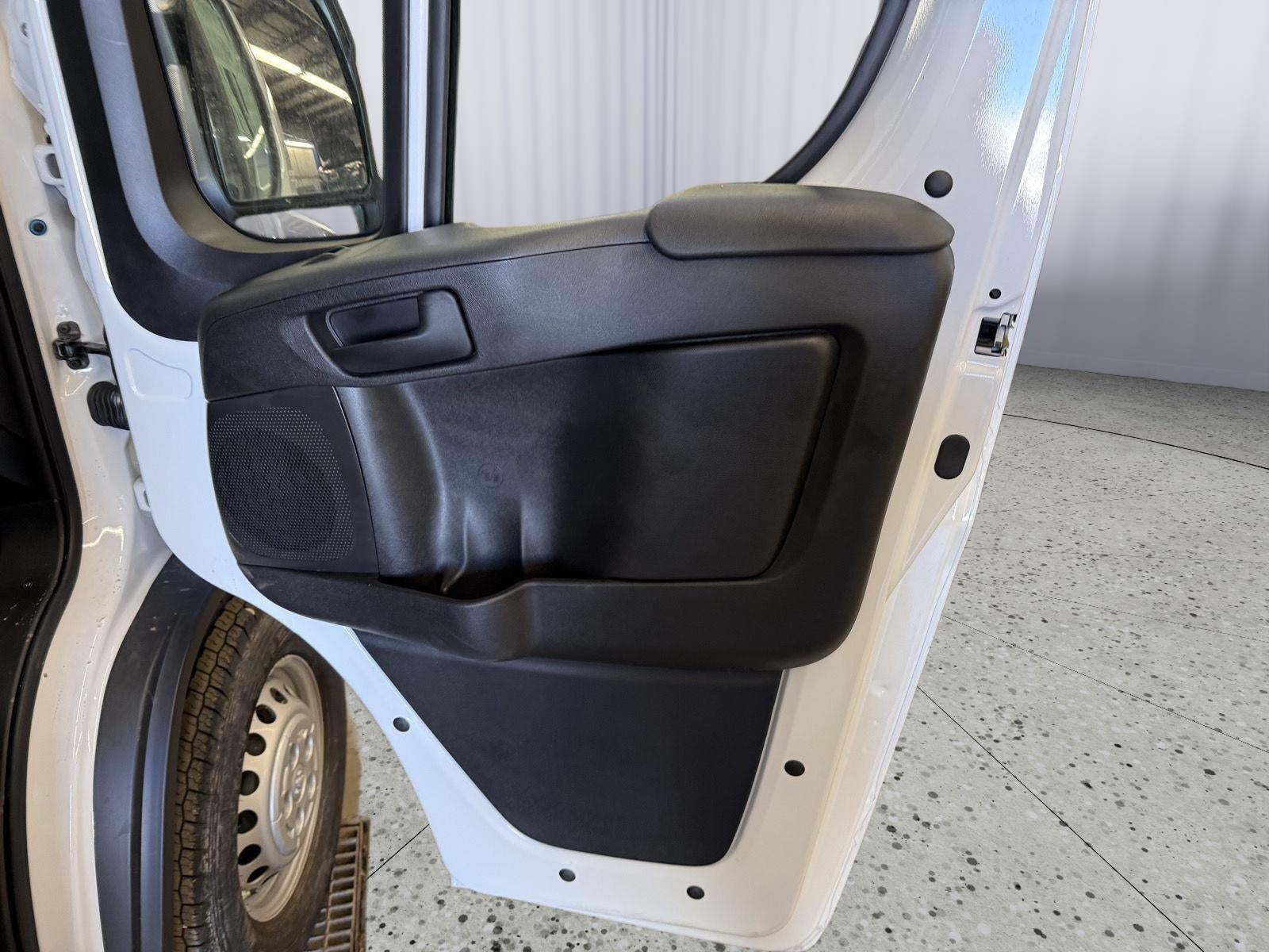 2025 RAM ProMaster 1500 Cargo Van Tradesman Low Roof 118' WB w/Pass Seat