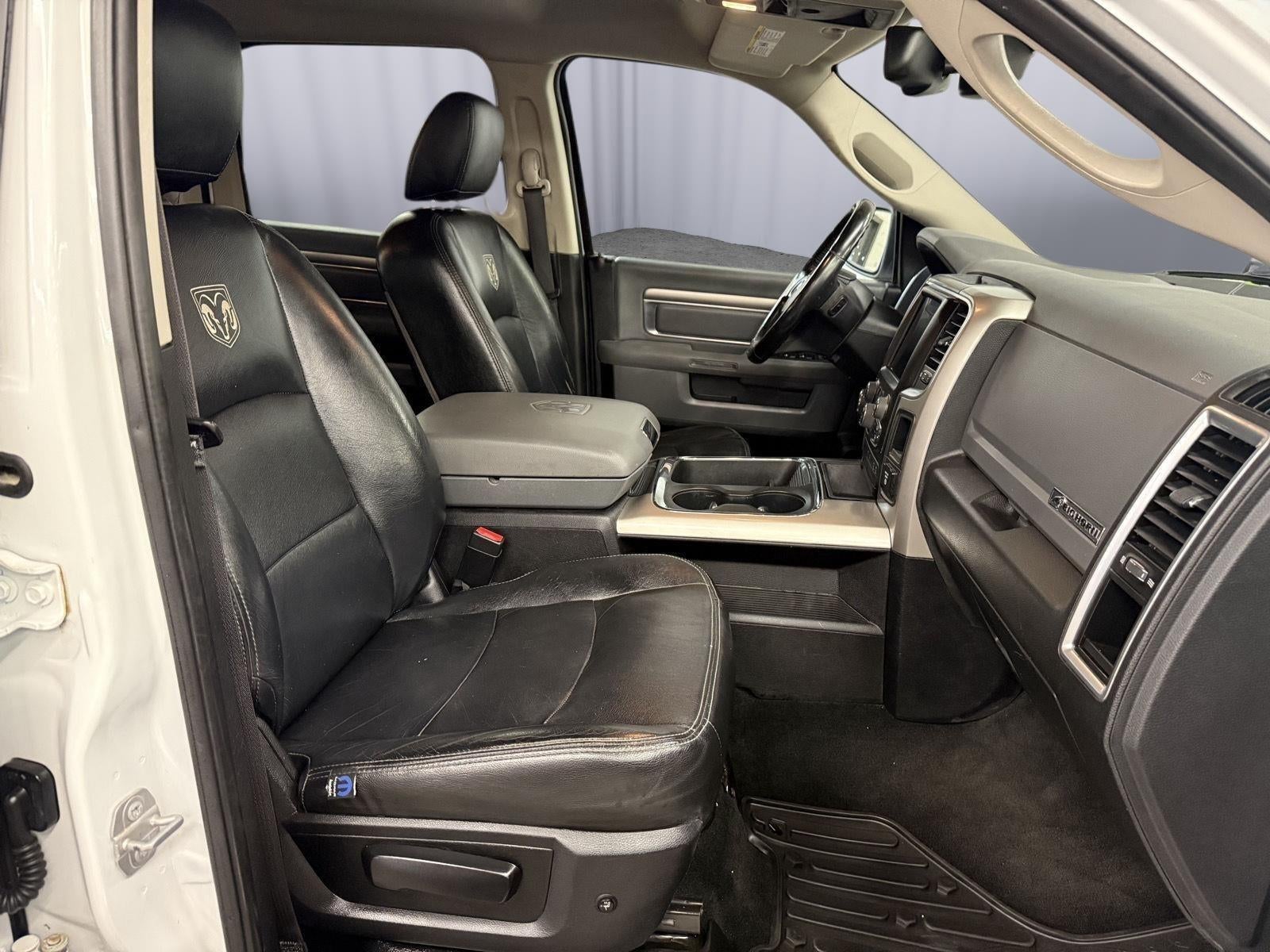 2017 RAM 1500 Big Horn Crew Cab 4x4 5'7' Box