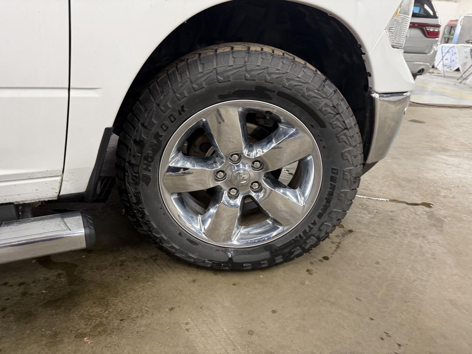 2017 RAM 1500 Big Horn Crew Cab 4x4 5'7' Box