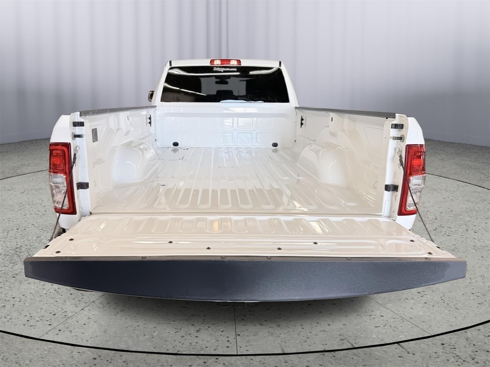 2022 RAM 2500 Tradesman Crew Cab 4x4 8' Box