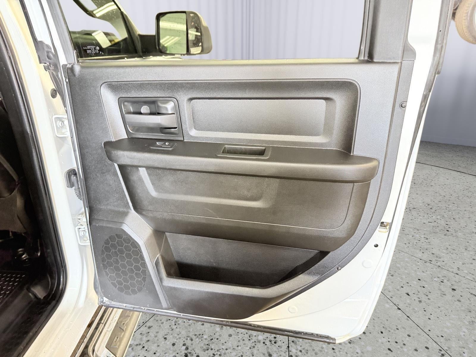 2022 RAM 2500 Tradesman Crew Cab 4x4 8' Box