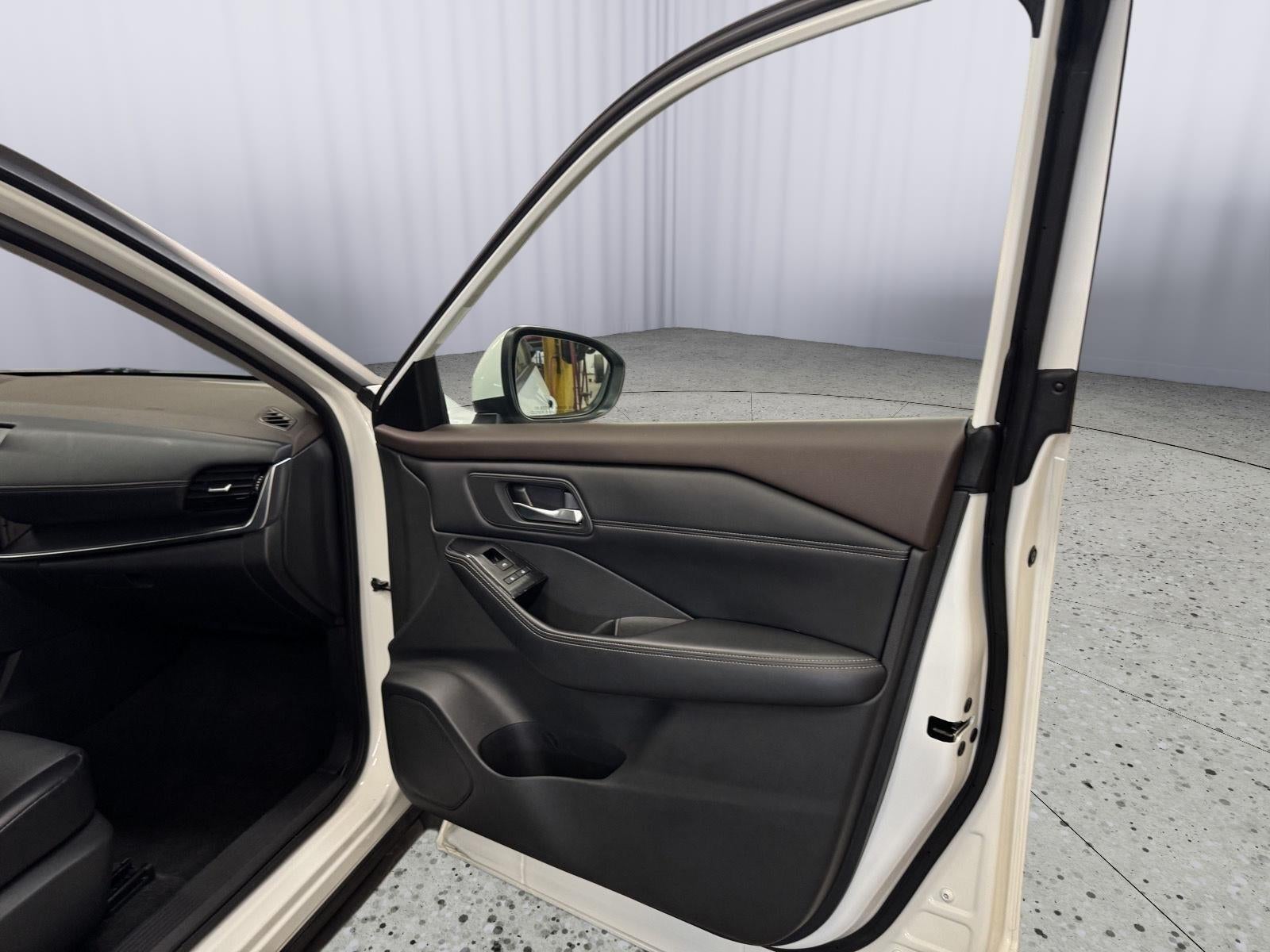 2022 Nissan Rogue SV FWD