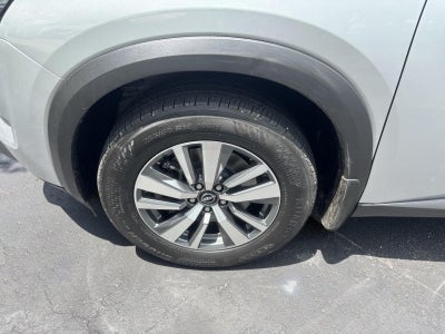 2025 Nissan Pathfinder SL 4WD