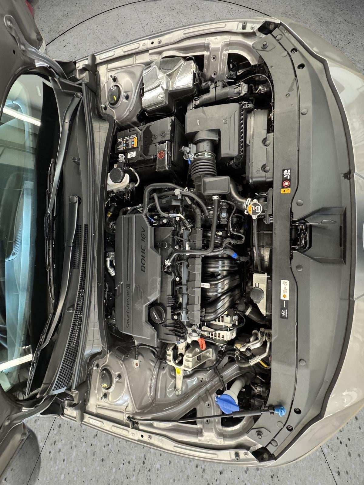 2024 Hyundai Elantra SE