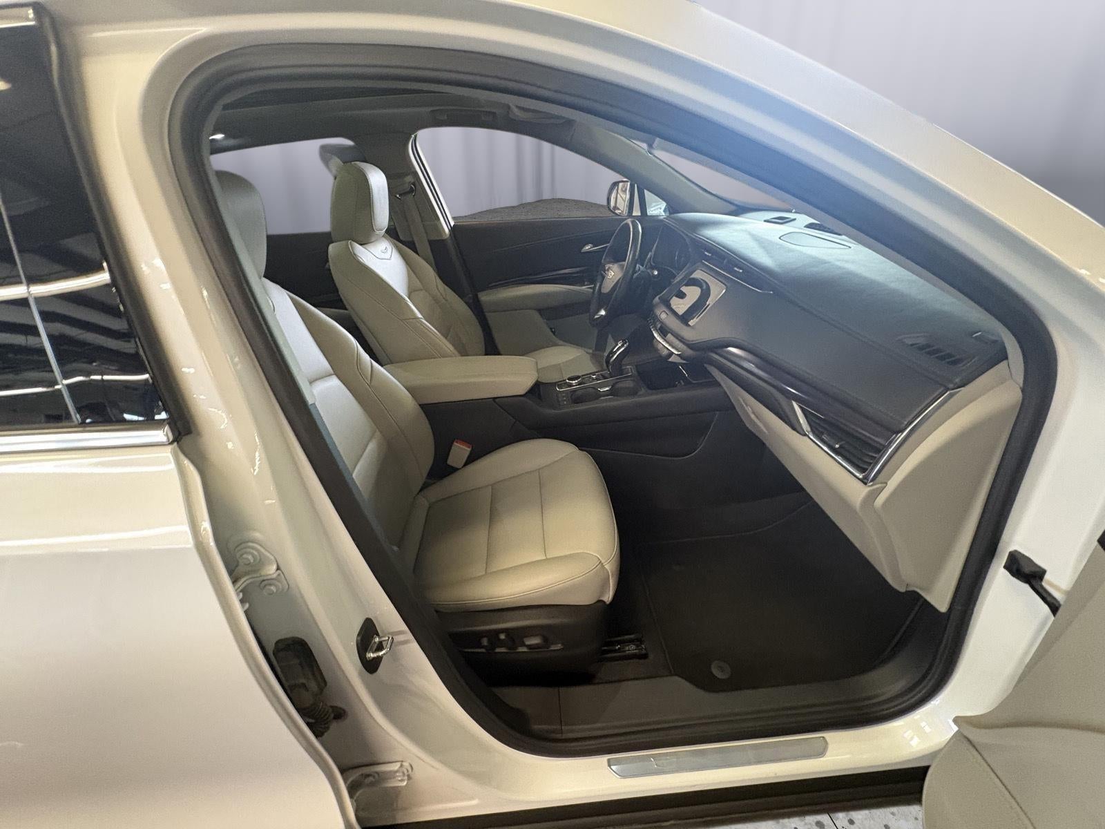 2023 Cadillac Xt4 AWD Luxury