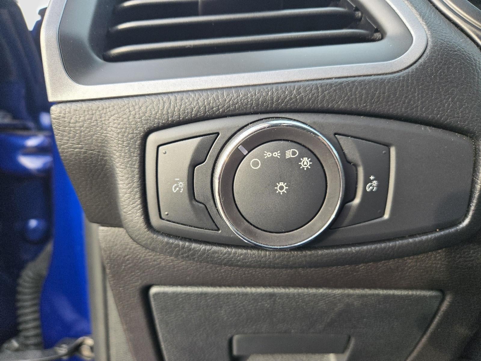 2015 Ford Edge SE