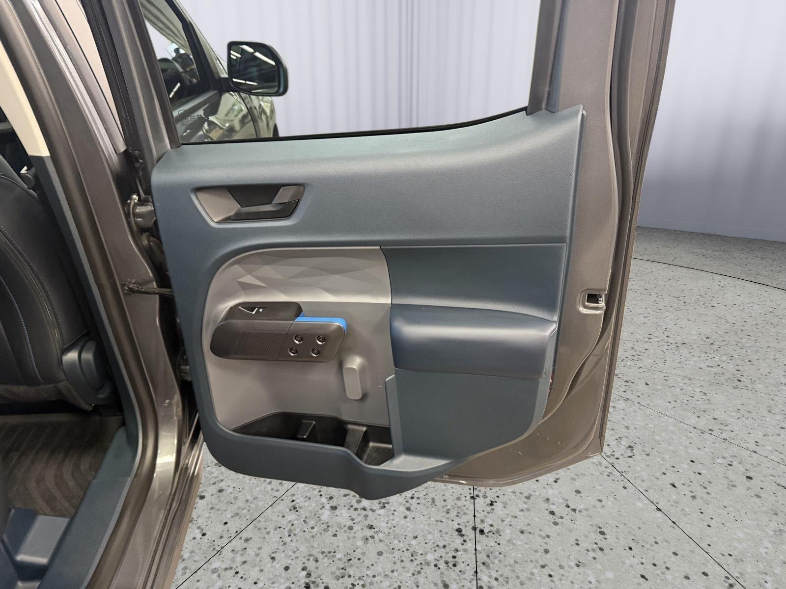 2025 Ford Maverick Lobo Standard