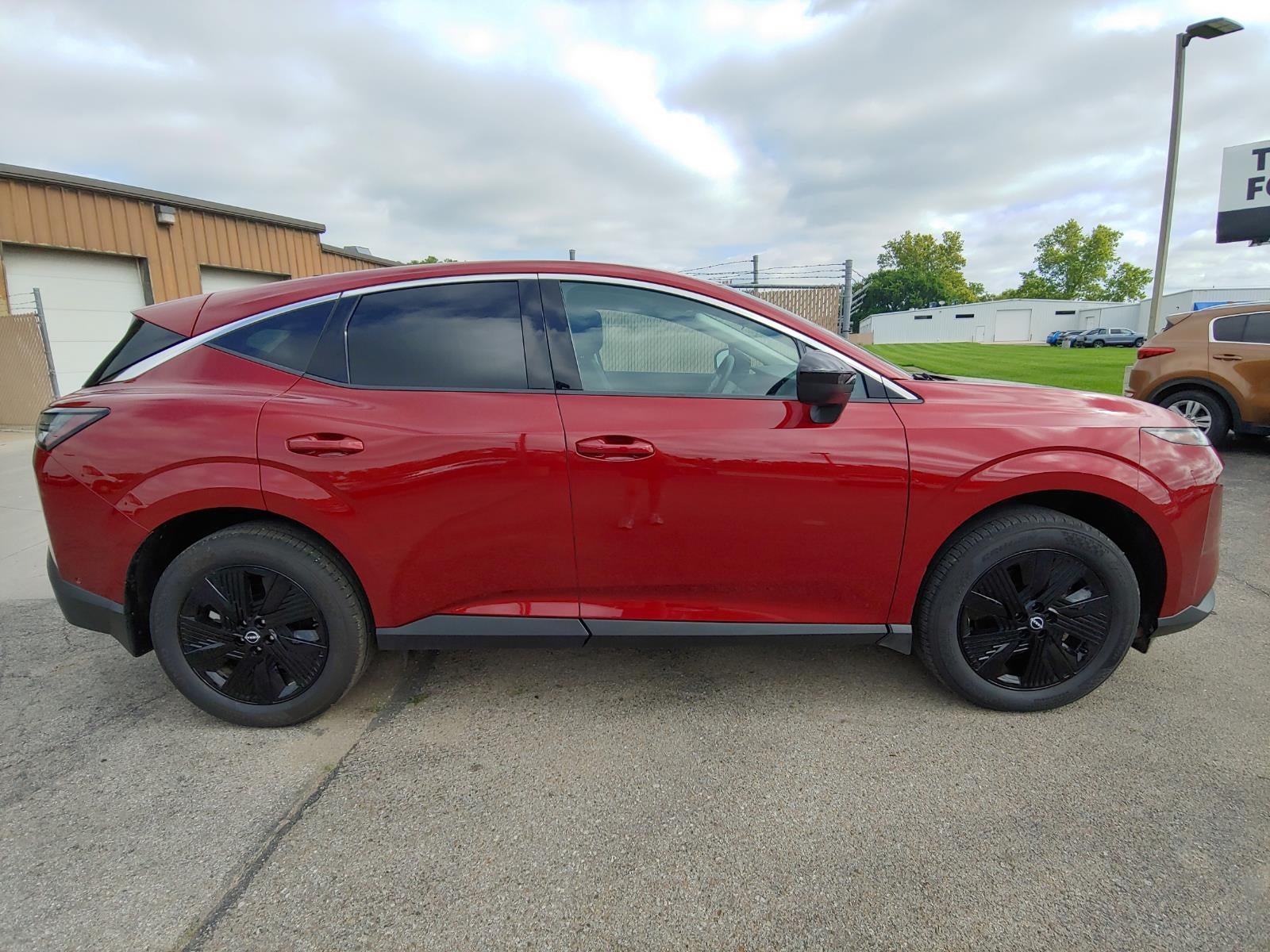 2025 Nissan Murano SV