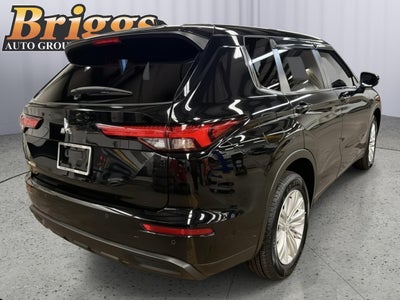 2024 Mitsubishi Outlander ES