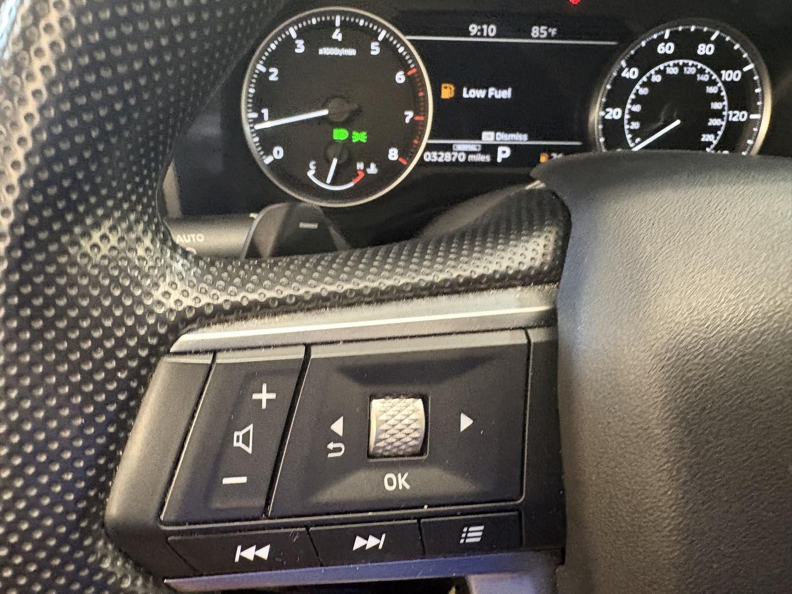 2025 Mitsubishi Outlander ES