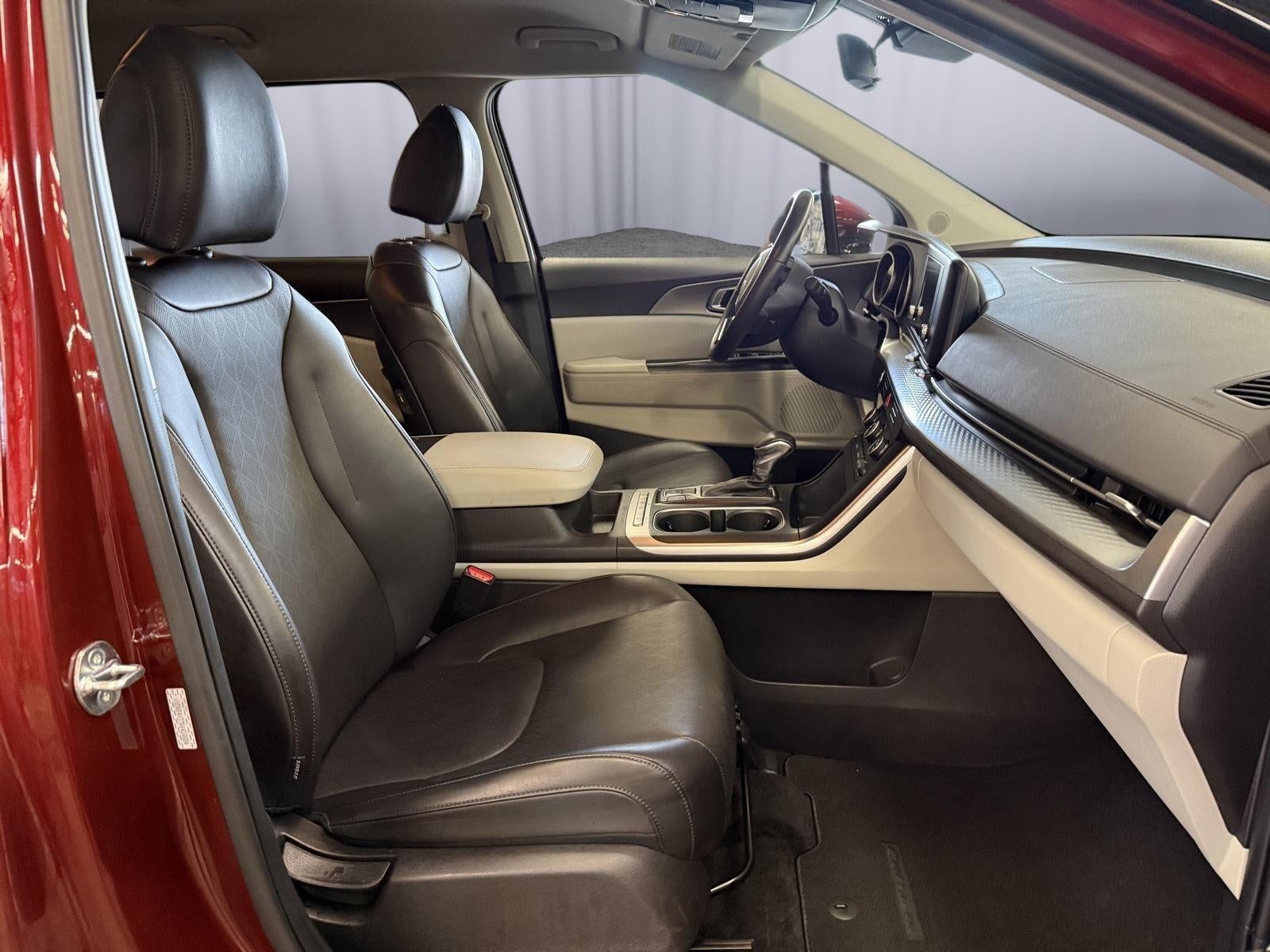 2024 Kia Carnival LX