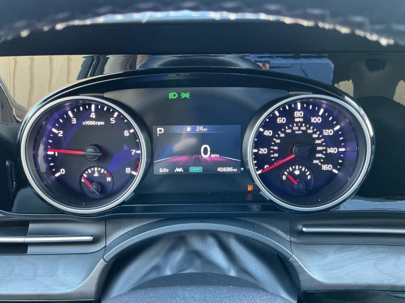 2023 Kia Carnival EX