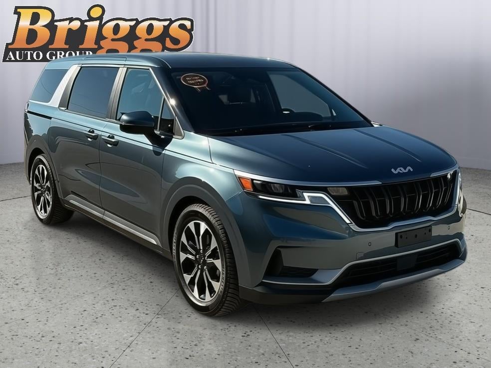 2023 Kia Carnival EX