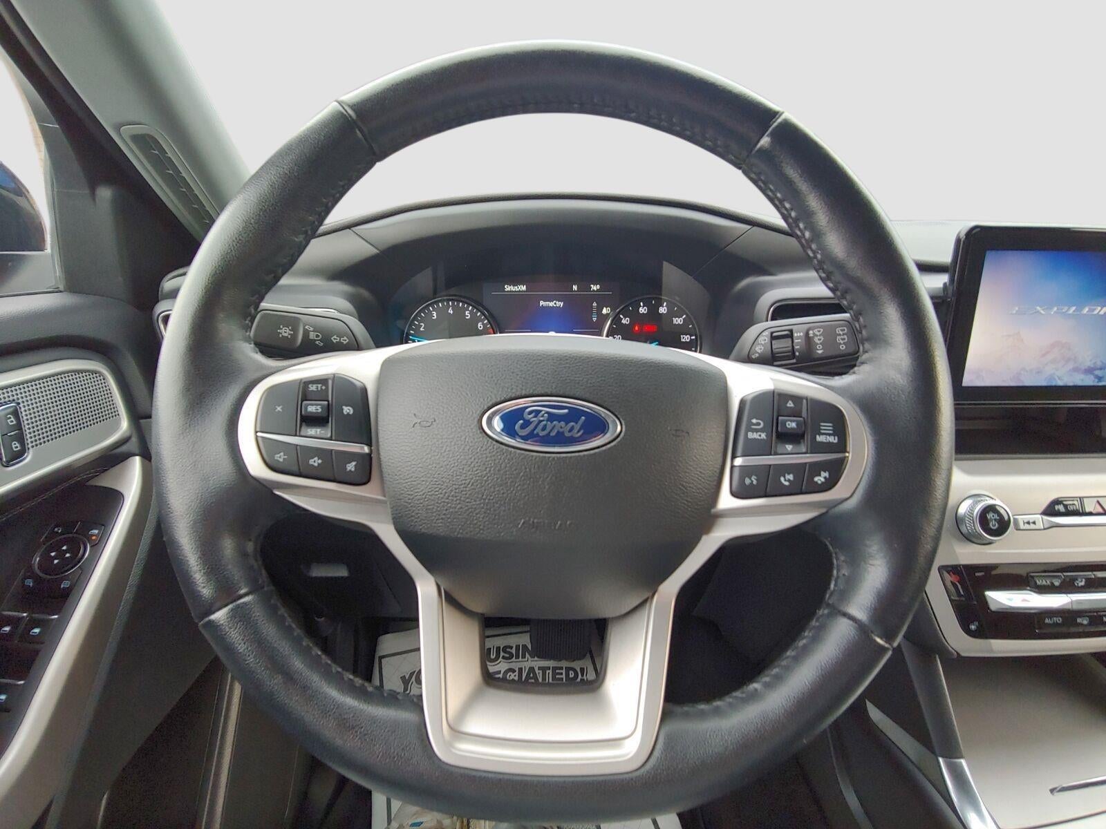 2023 Ford Explorer XLT
