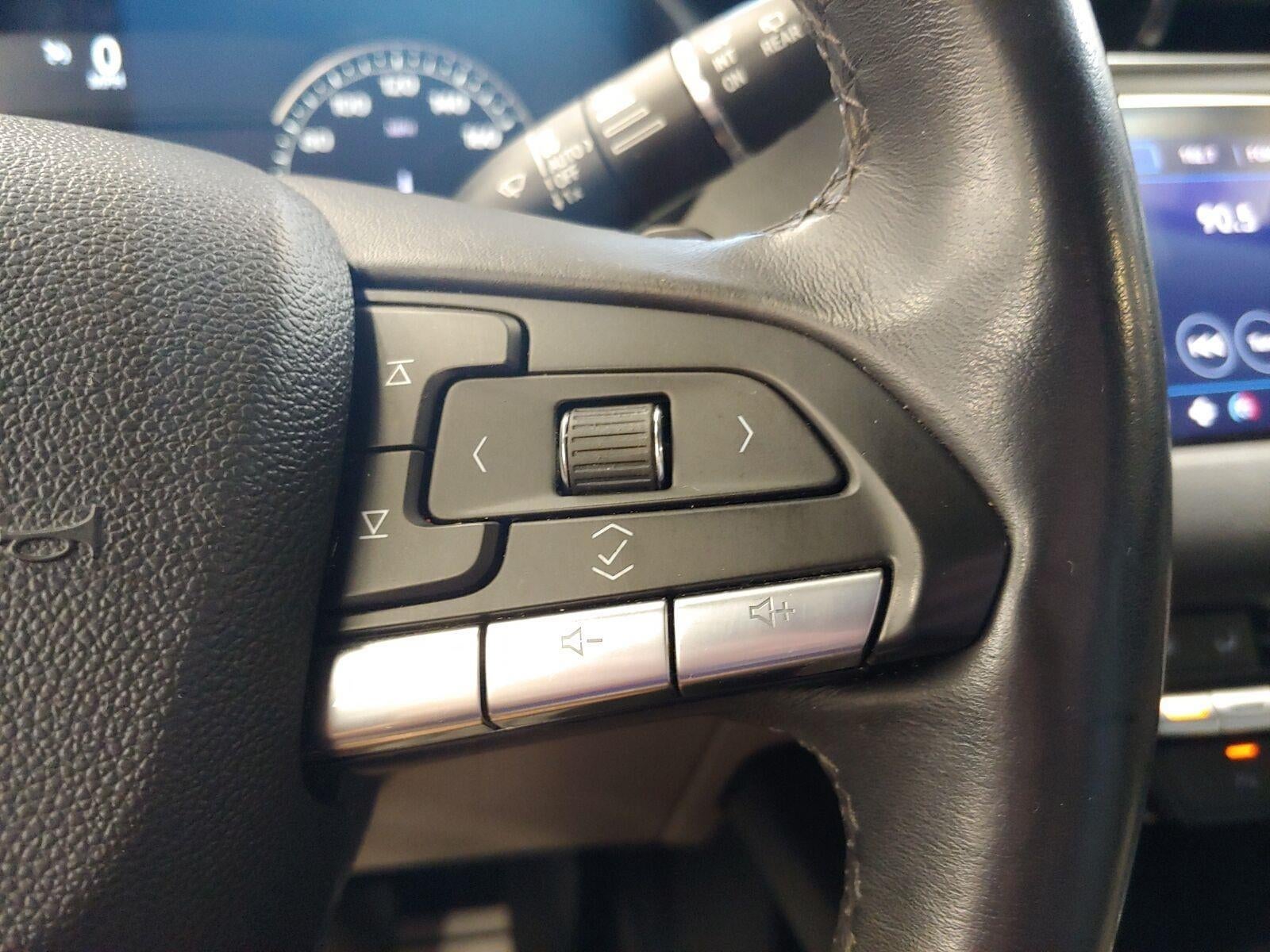 2023 Cadillac XT4 AWD Premium Luxury