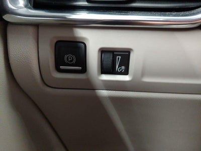 2023 Cadillac XT4 AWD Premium Luxury