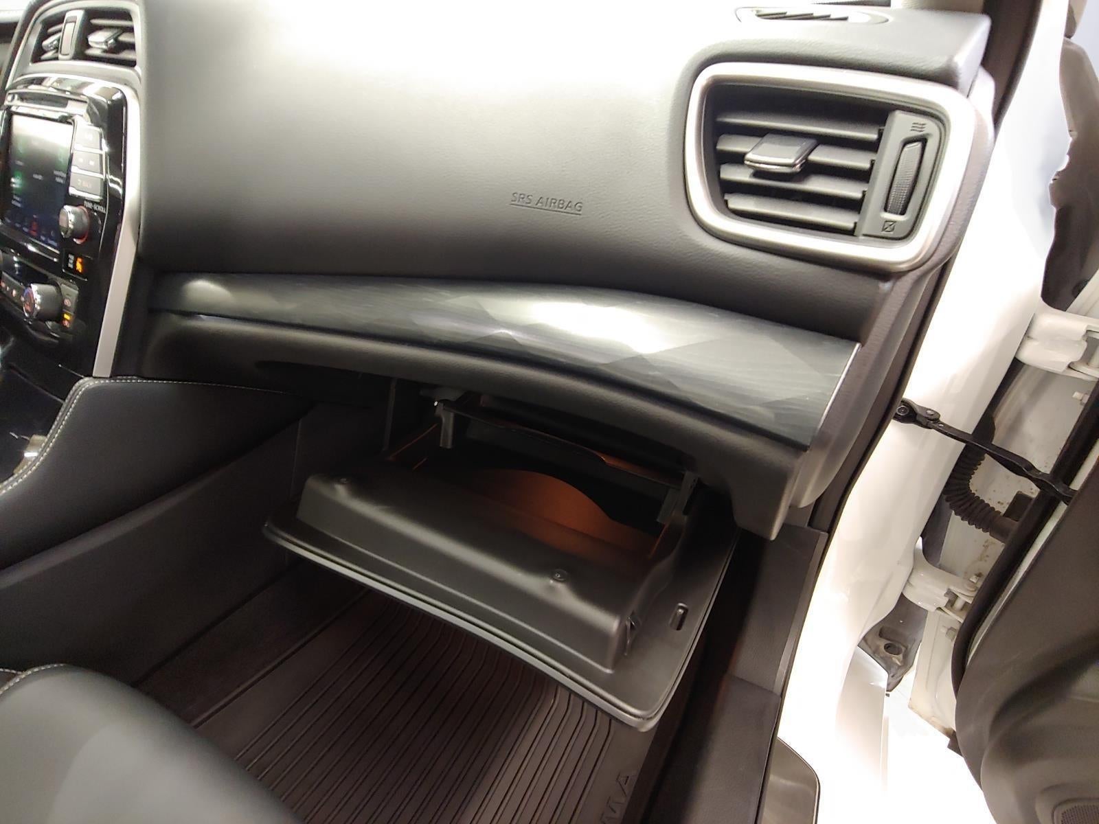 2023 Nissan Maxima Platinum