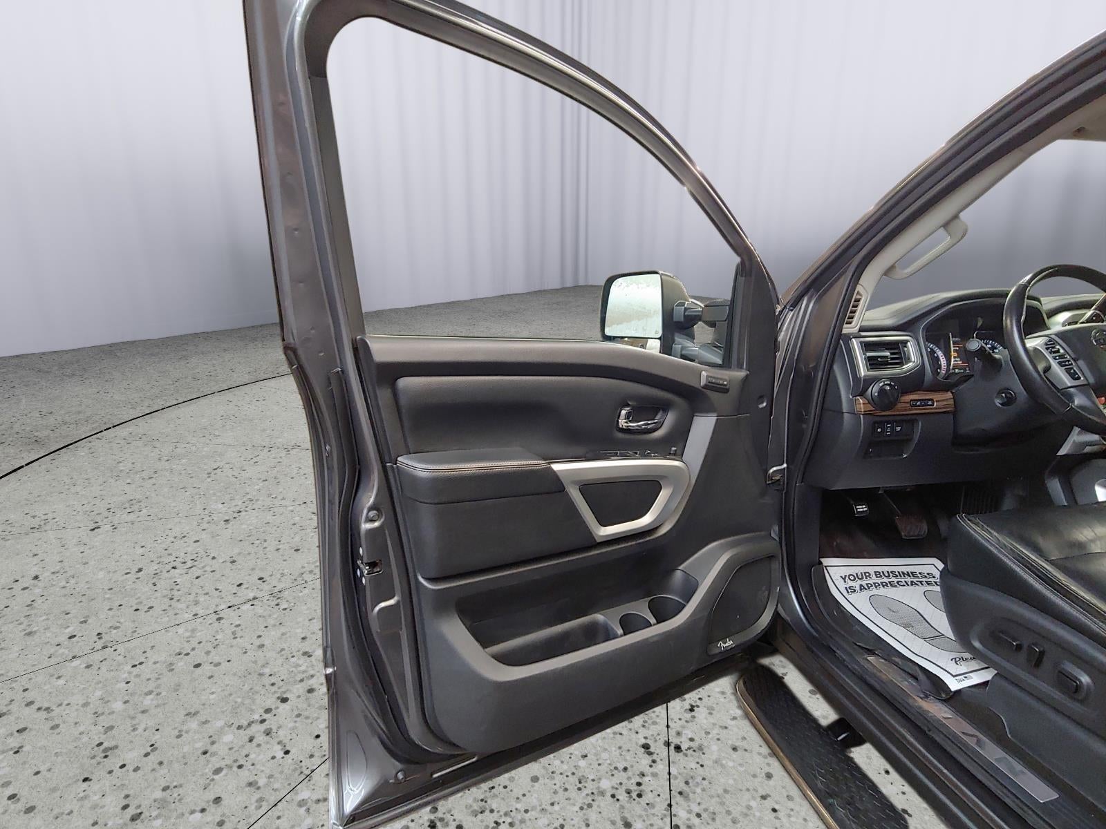 2019 Nissan Titan SL