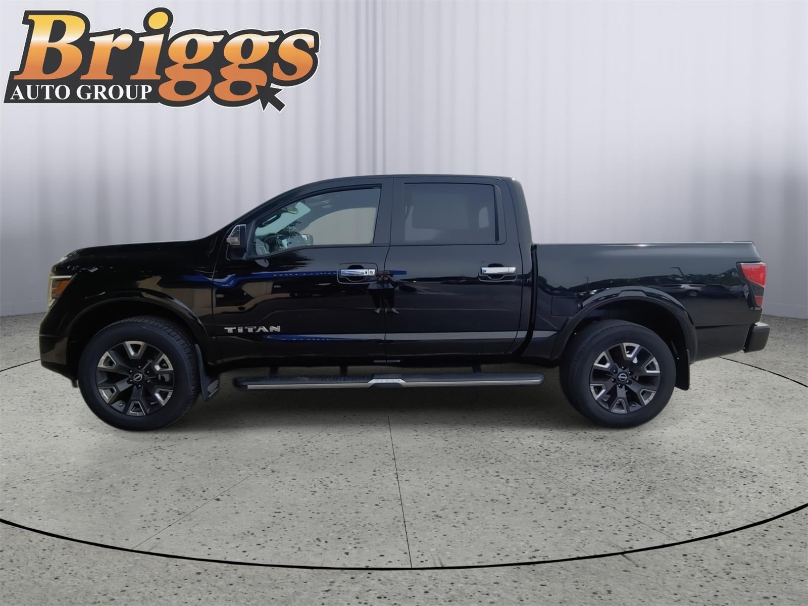 2023 Nissan Titan Platinum Reserve