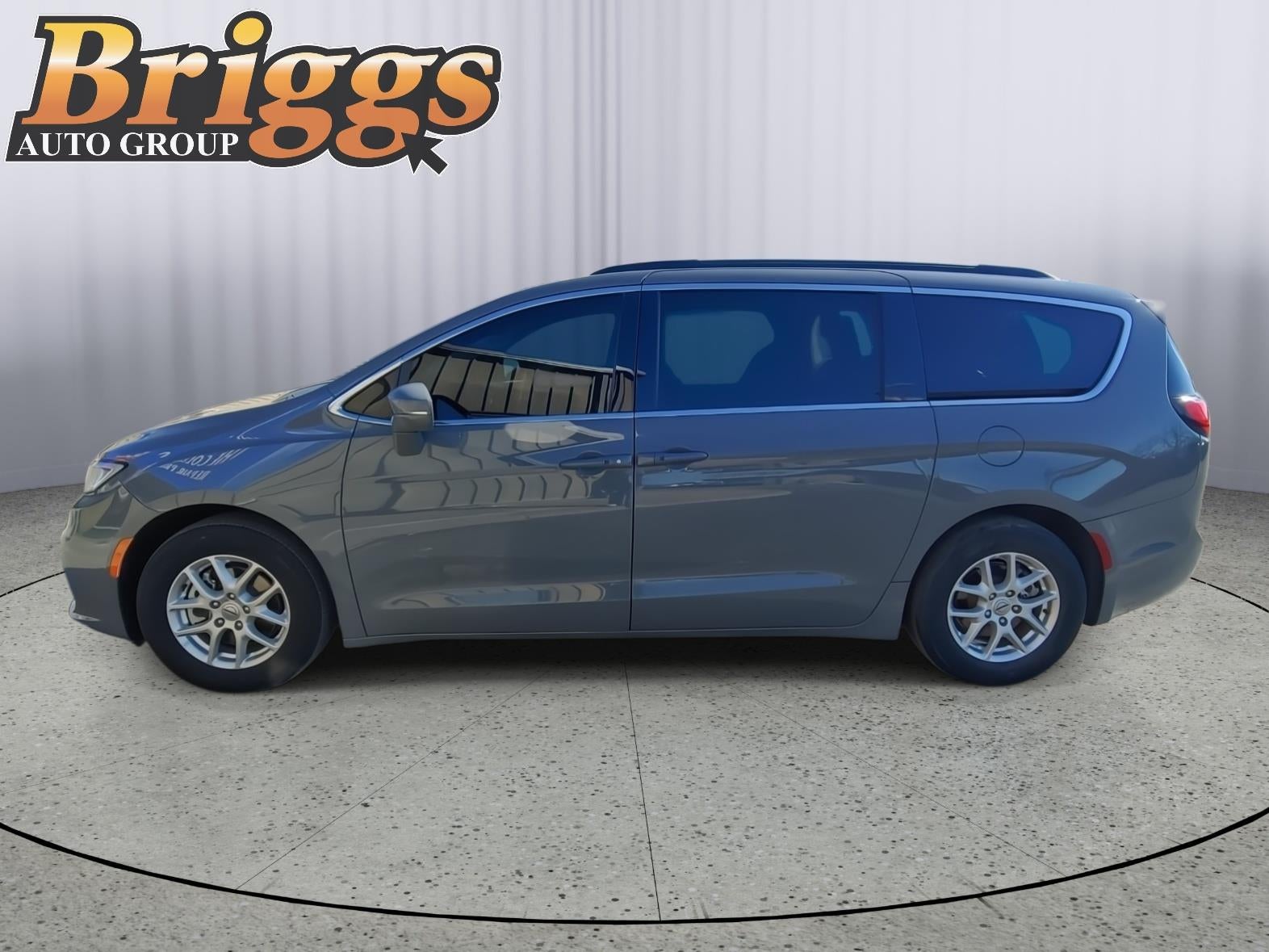 2022 Chrysler Pacifica Touring-L