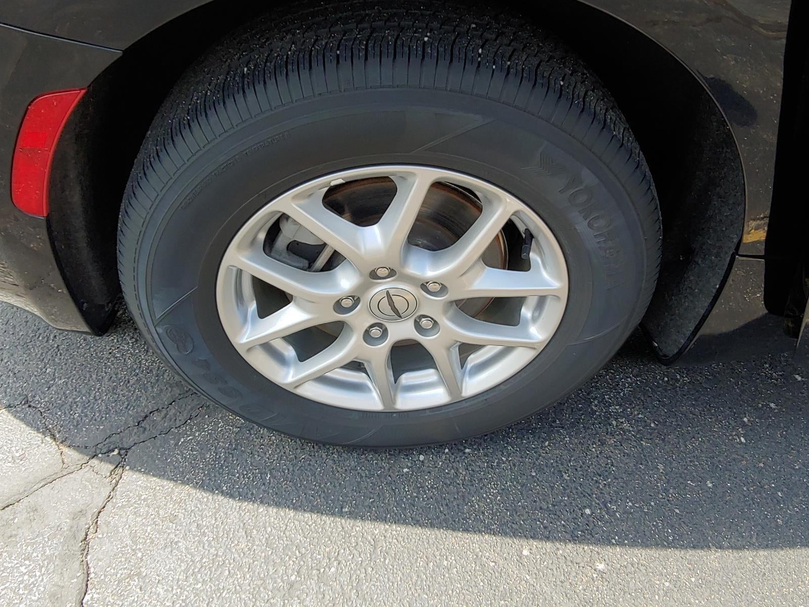 2025 Chrysler Pacifica Select