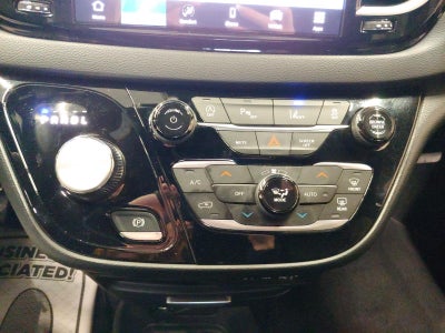 2025 Chrysler Voyager LX