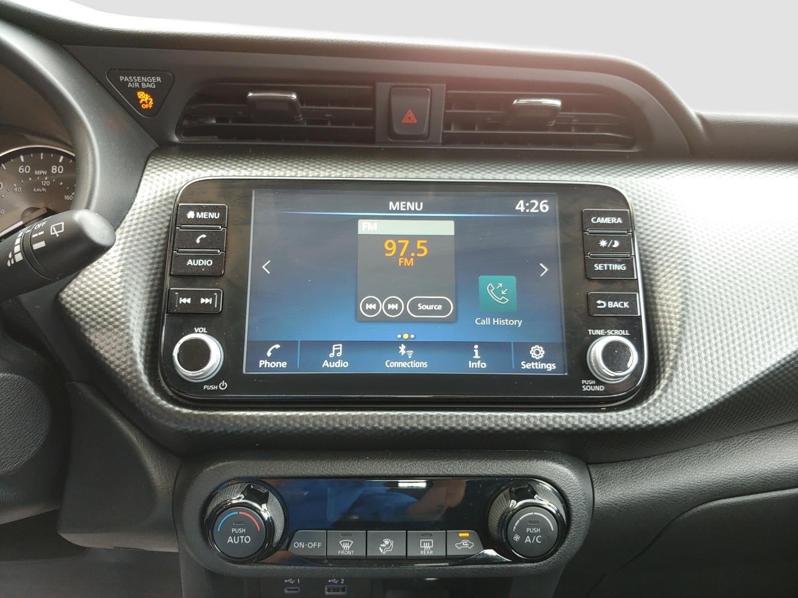 2022 Nissan Kicks SV