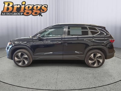 2025 Volkswagen Taos SE