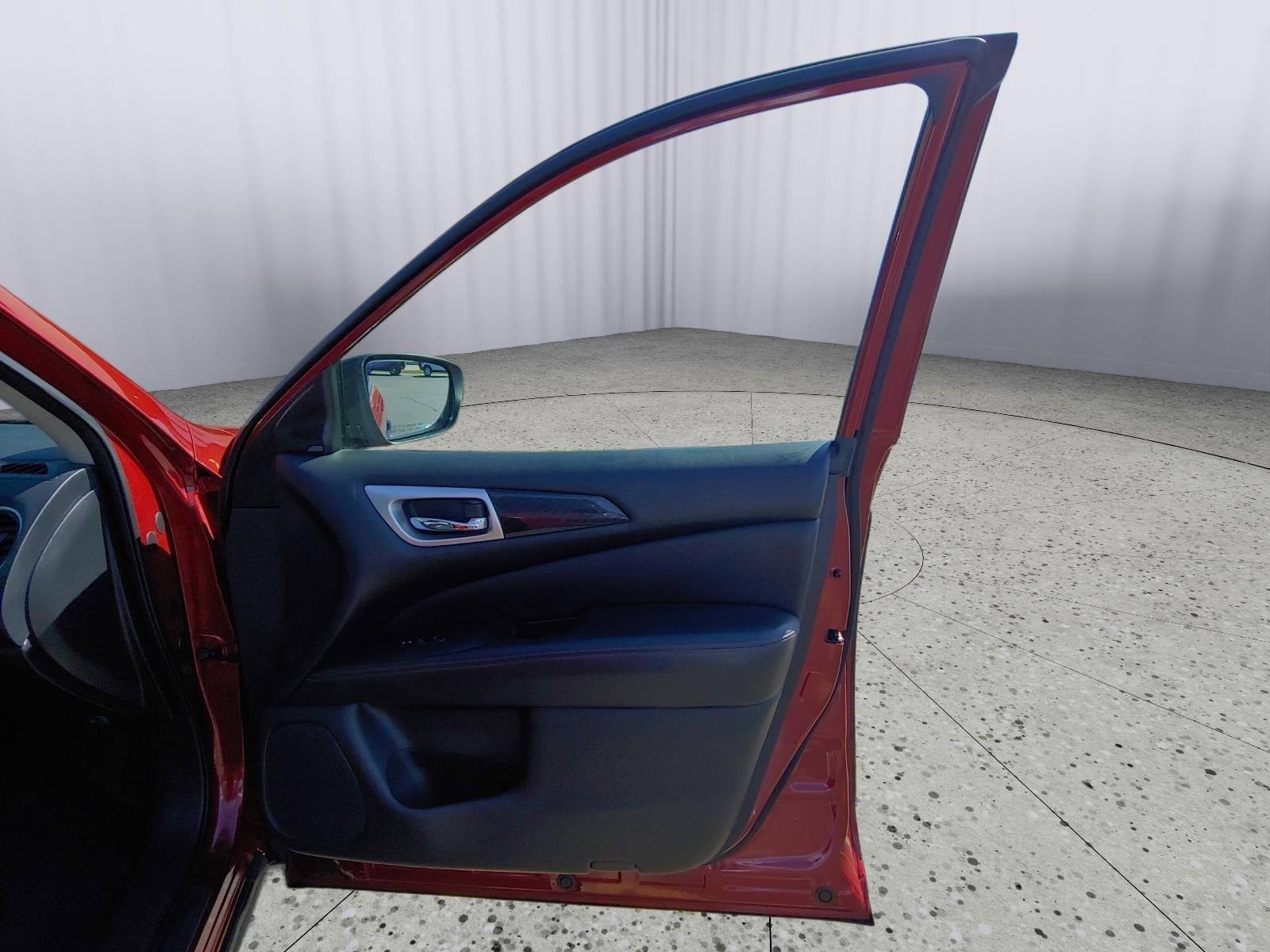 2020 Nissan Pathfinder SV
