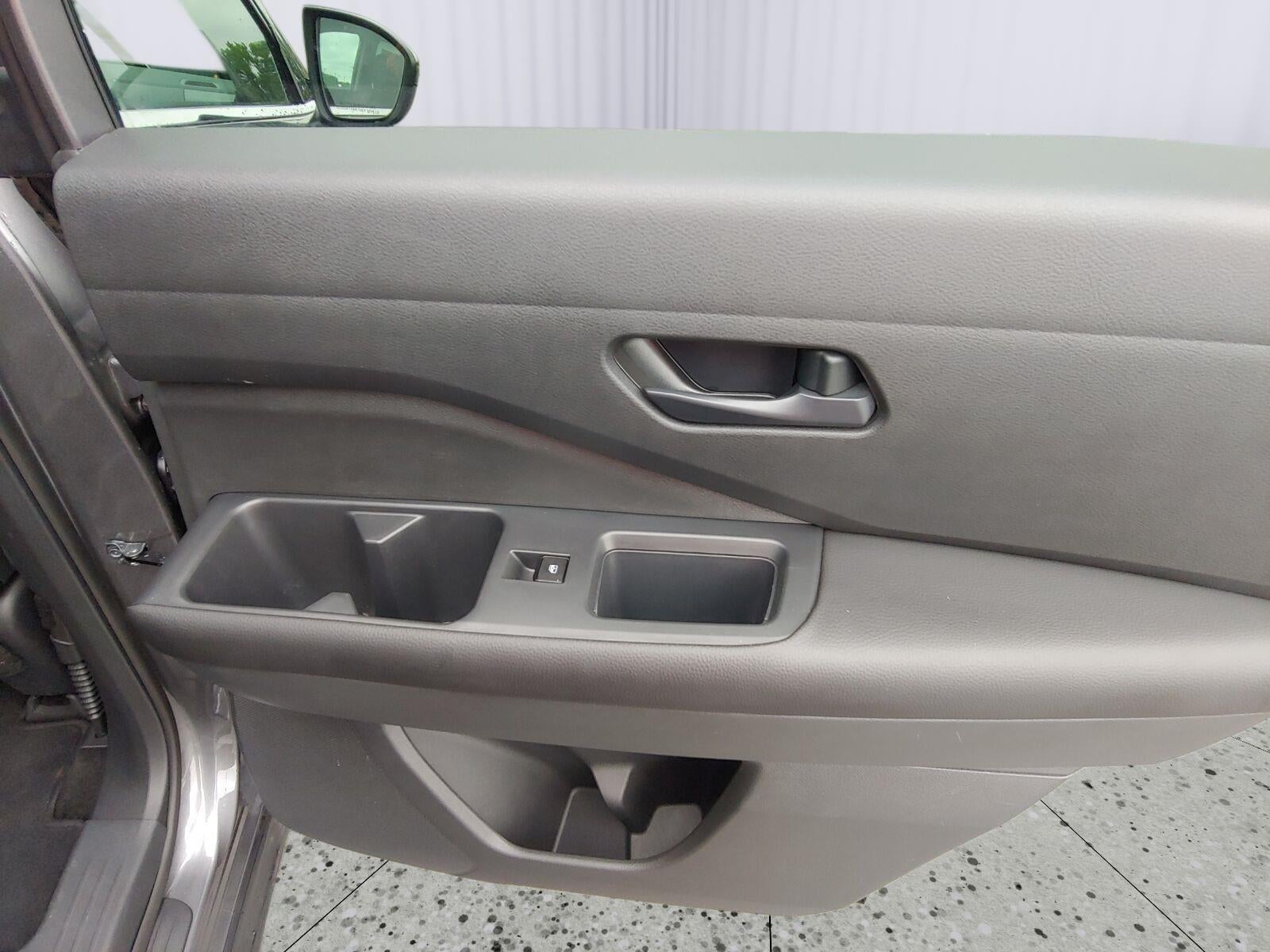 2024 Nissan Pathfinder S