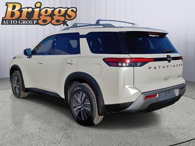 2024 Nissan Pathfinder SL