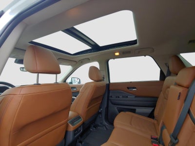 2025 Nissan Pathfinder Platinum