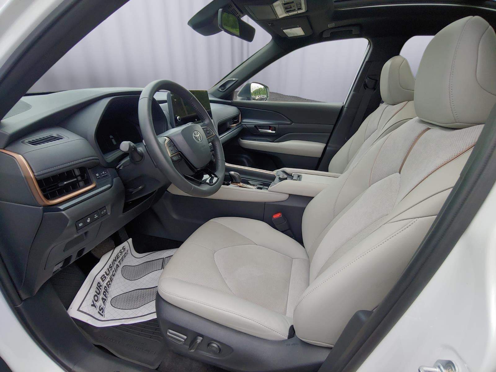 2024 Toyota Grand Highlander Hybrid MAX Limited