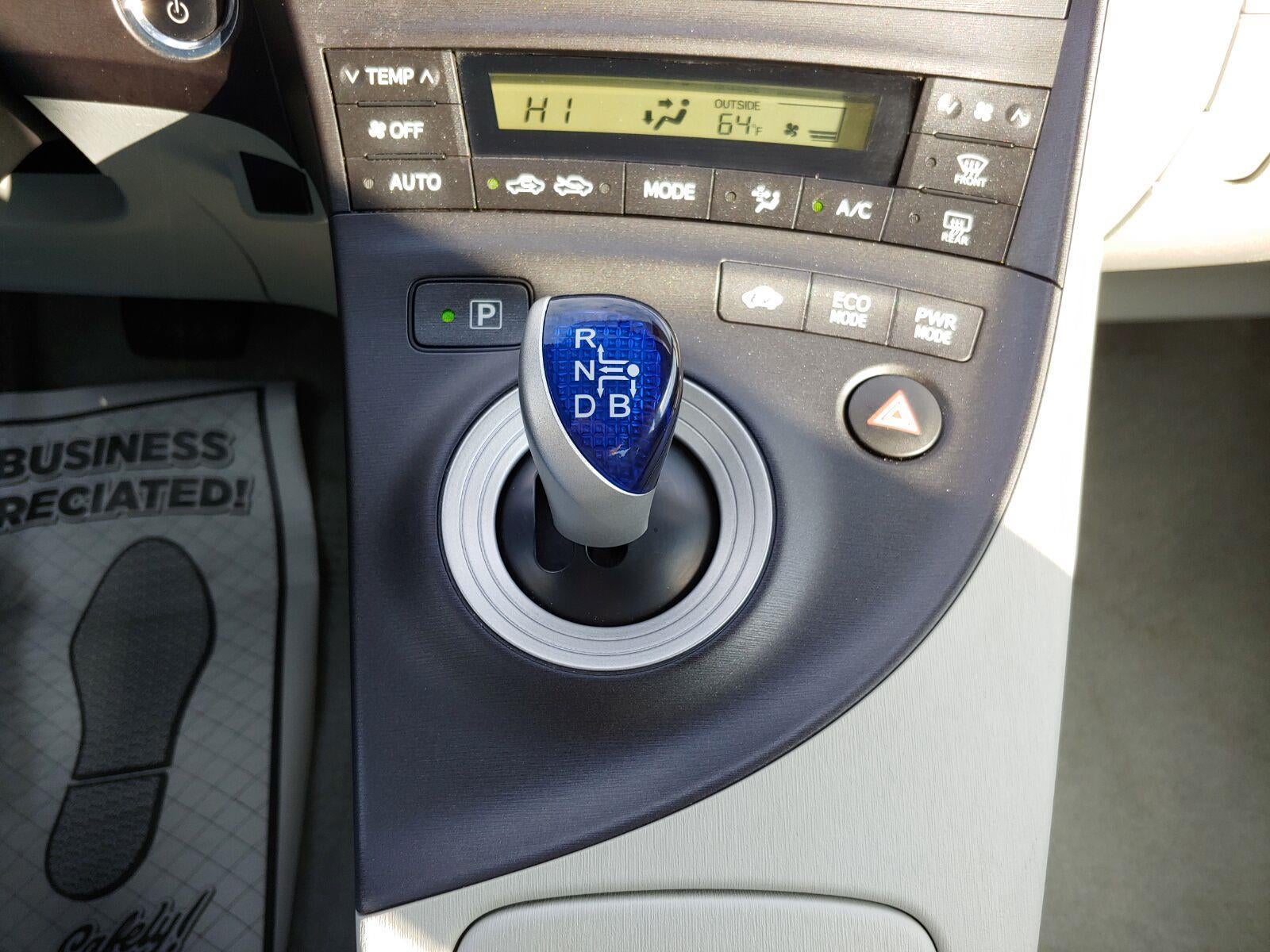 2011 Toyota Prius I