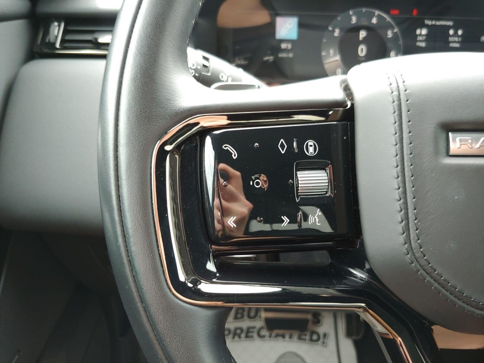 2025 Land Rover Range Rover Velar Dynamic SE
