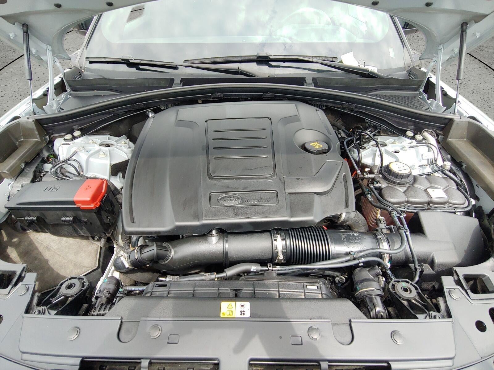 2025 Land Rover Range Rover Velar Dynamic SE