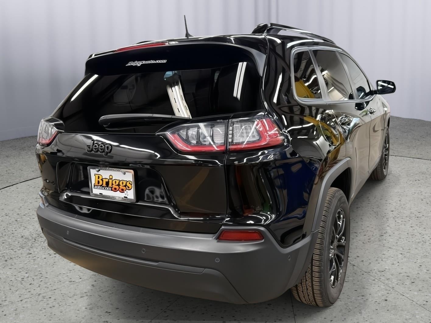 2023 Jeep Cherokee Altitude Lux