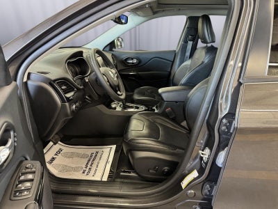 2023 Jeep Cherokee Altitude Lux