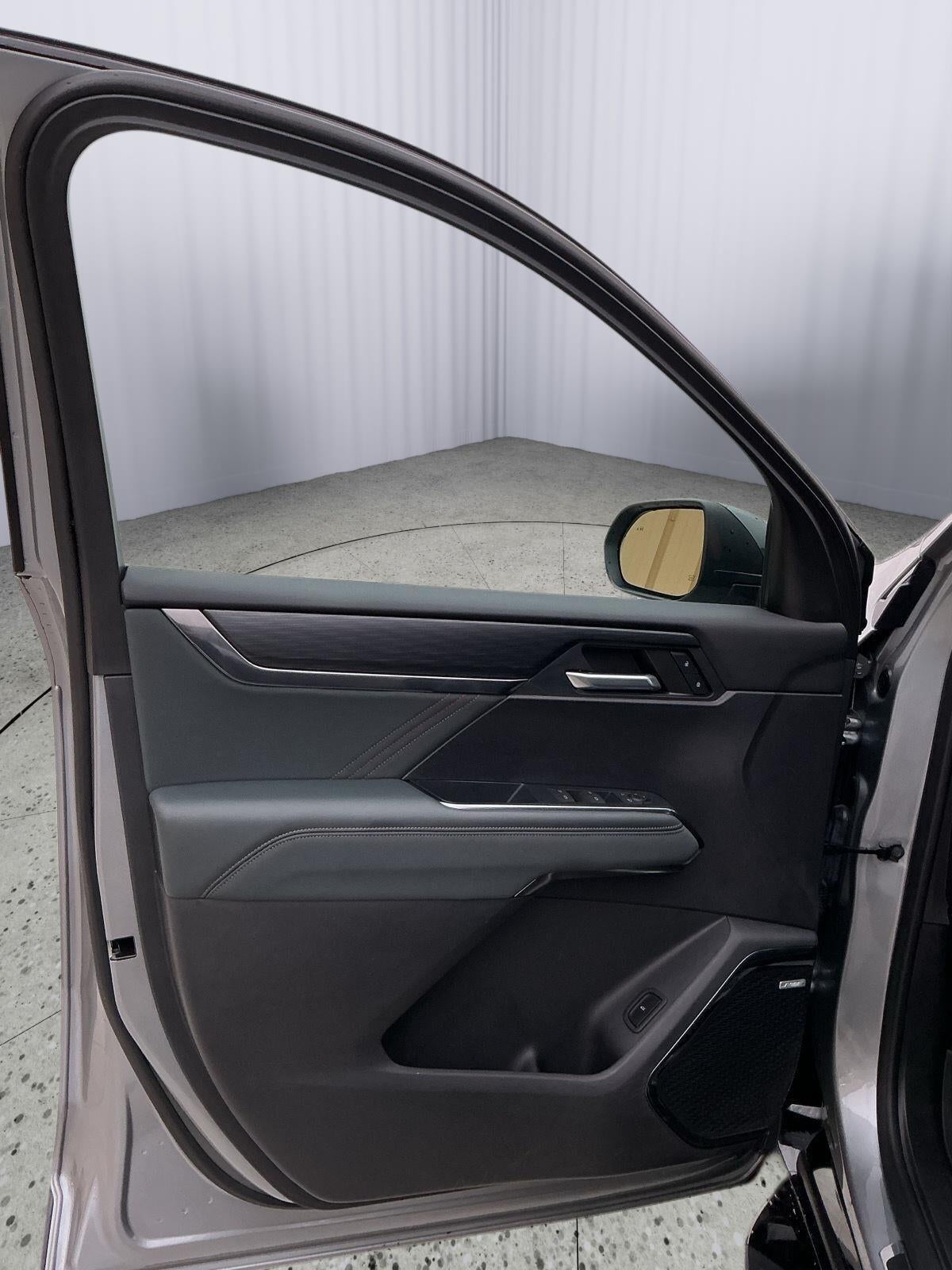 2024 GMC Acadia AWD AT4