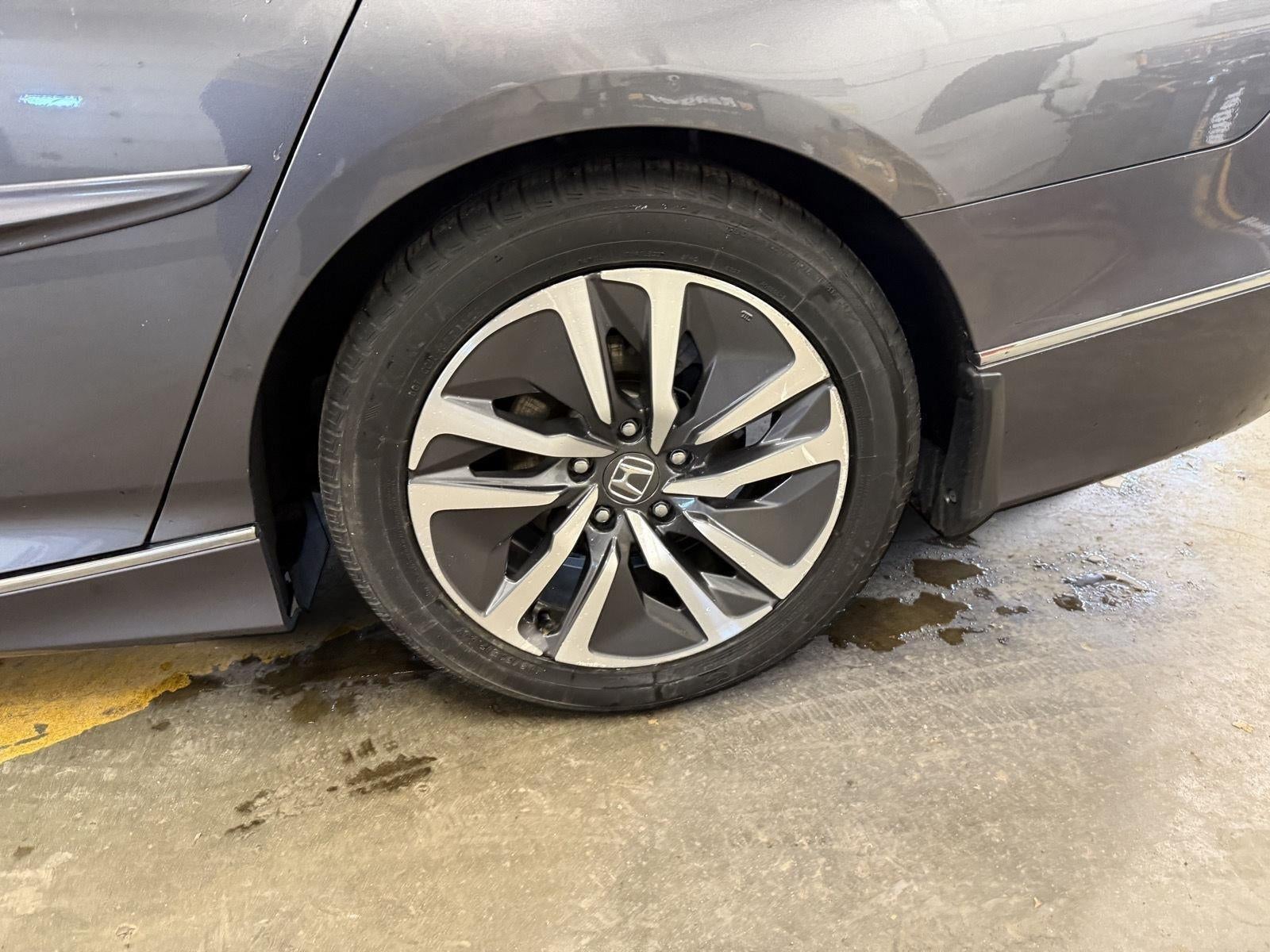 2020 Honda Accord Hybrid Touring